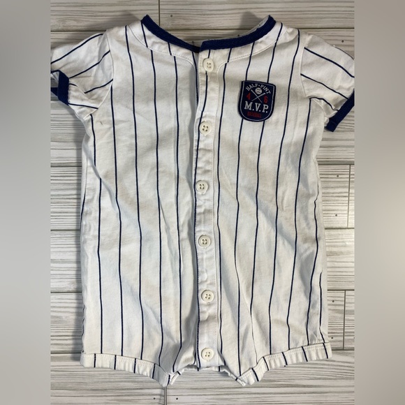 Carter’s size 9 month Rompers - Picture 3 of 10